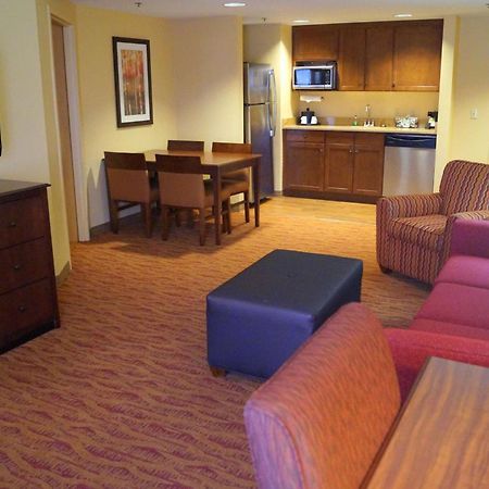 Hampton Inn Altoona Exterior foto