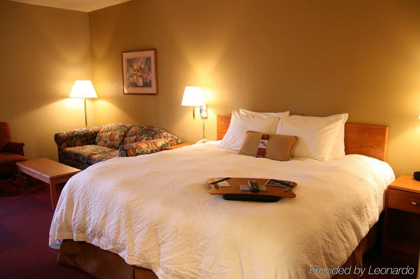 Hampton Inn Altoona Exterior foto