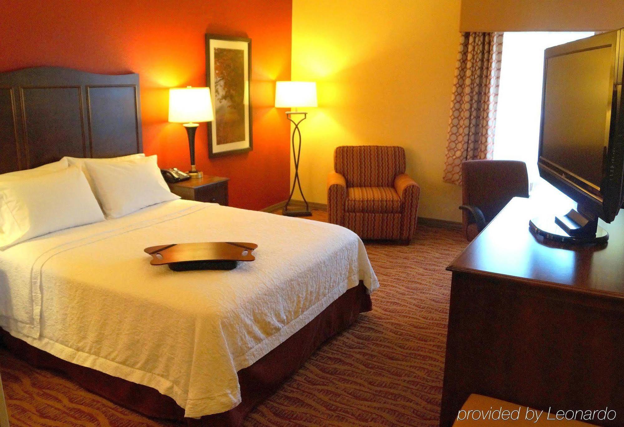 Hampton Inn Altoona Exterior foto